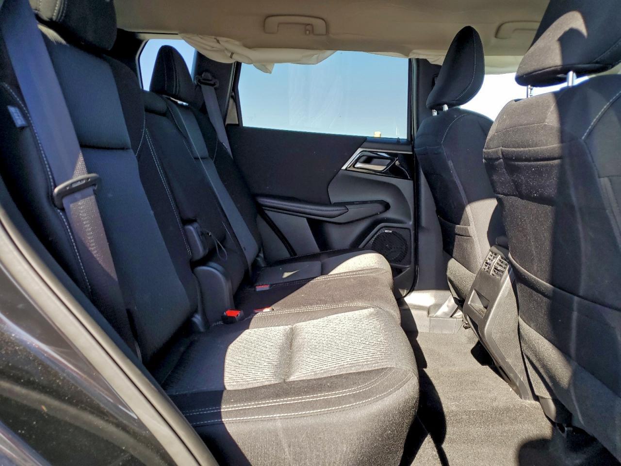 2025 MITSUBISHI outlander