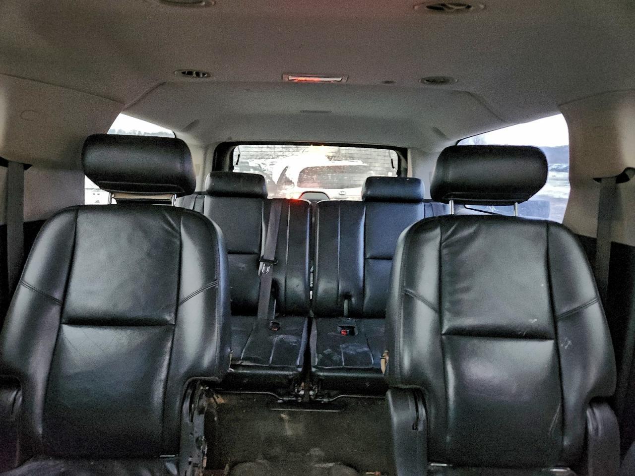 2010 CHEVROLET Suburban