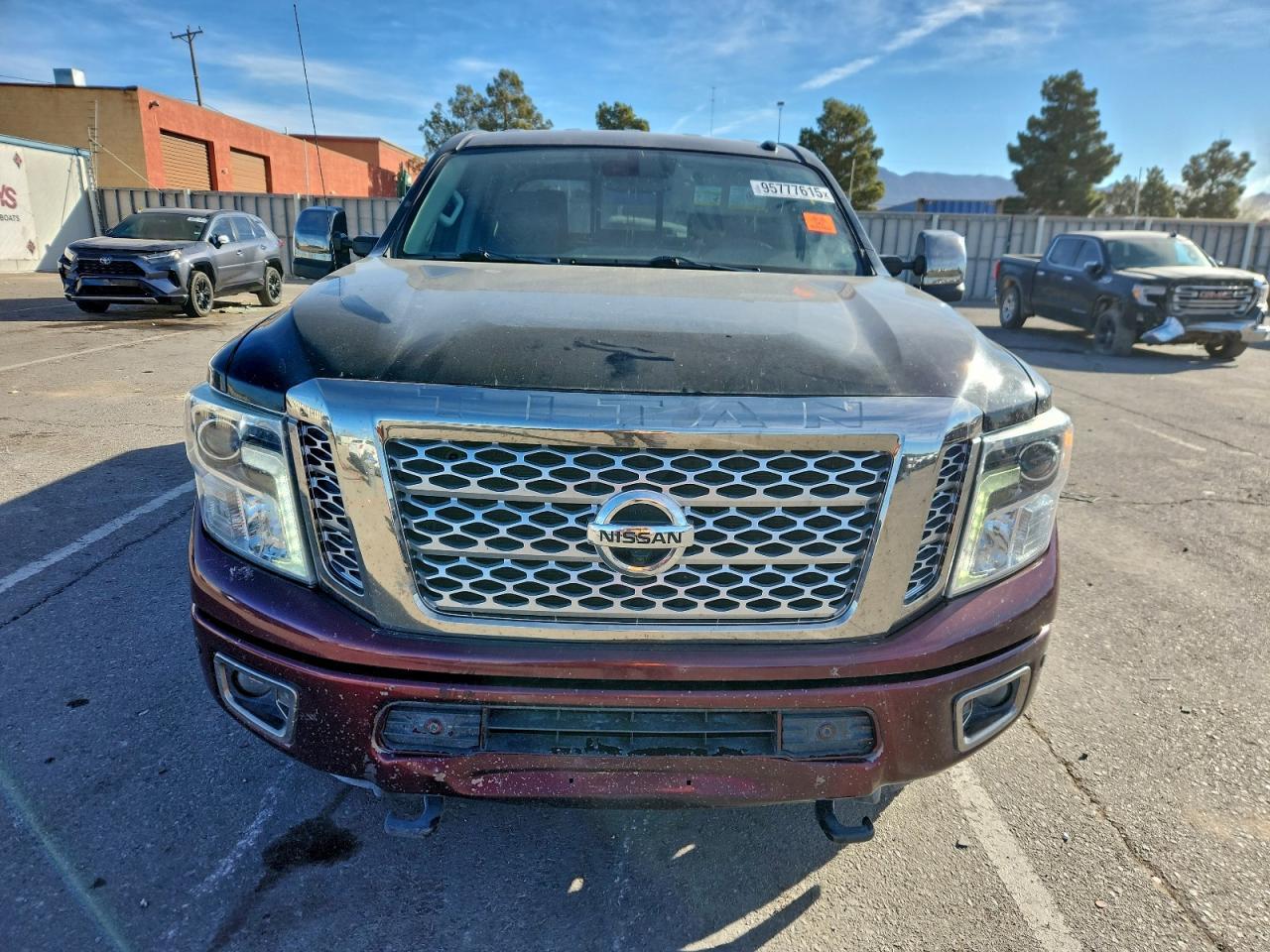 2017 NISSAN Titan