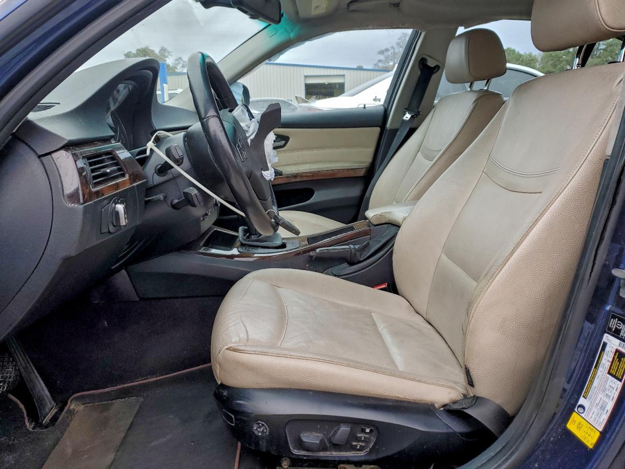 2011 BMW 3 SERIES