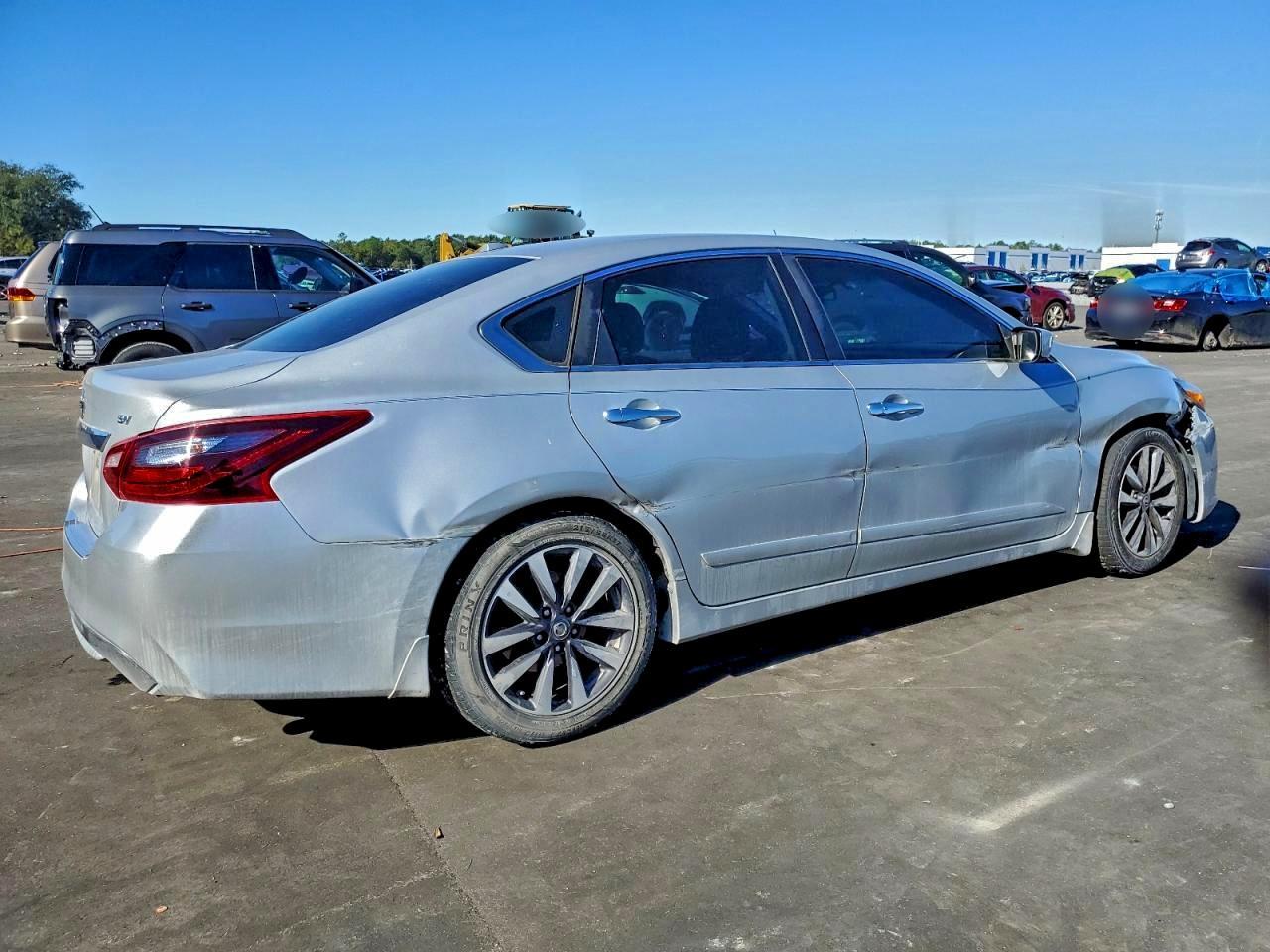 2017 NISSAN ALTIMA