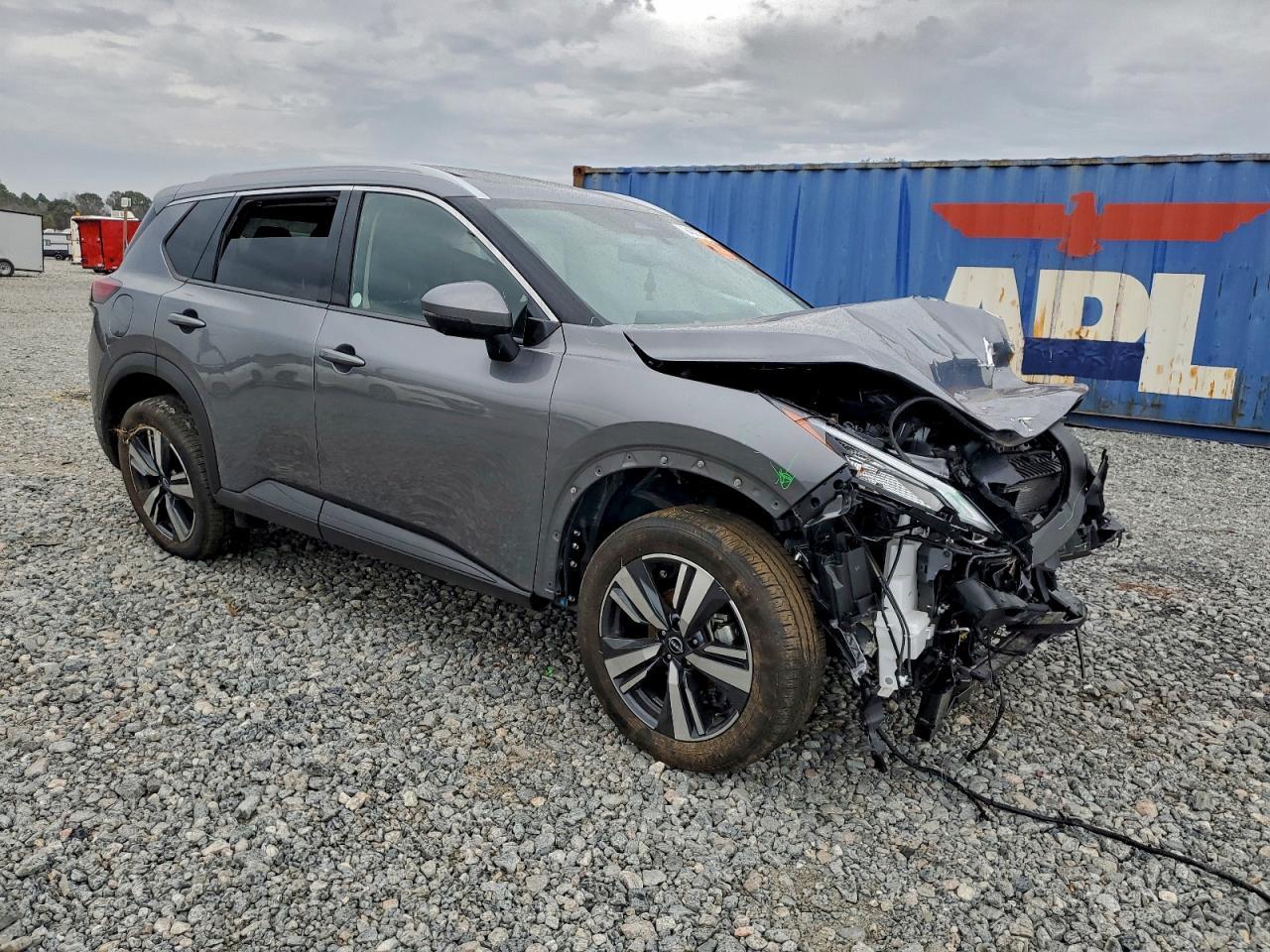 2025 NISSAN ROGUE