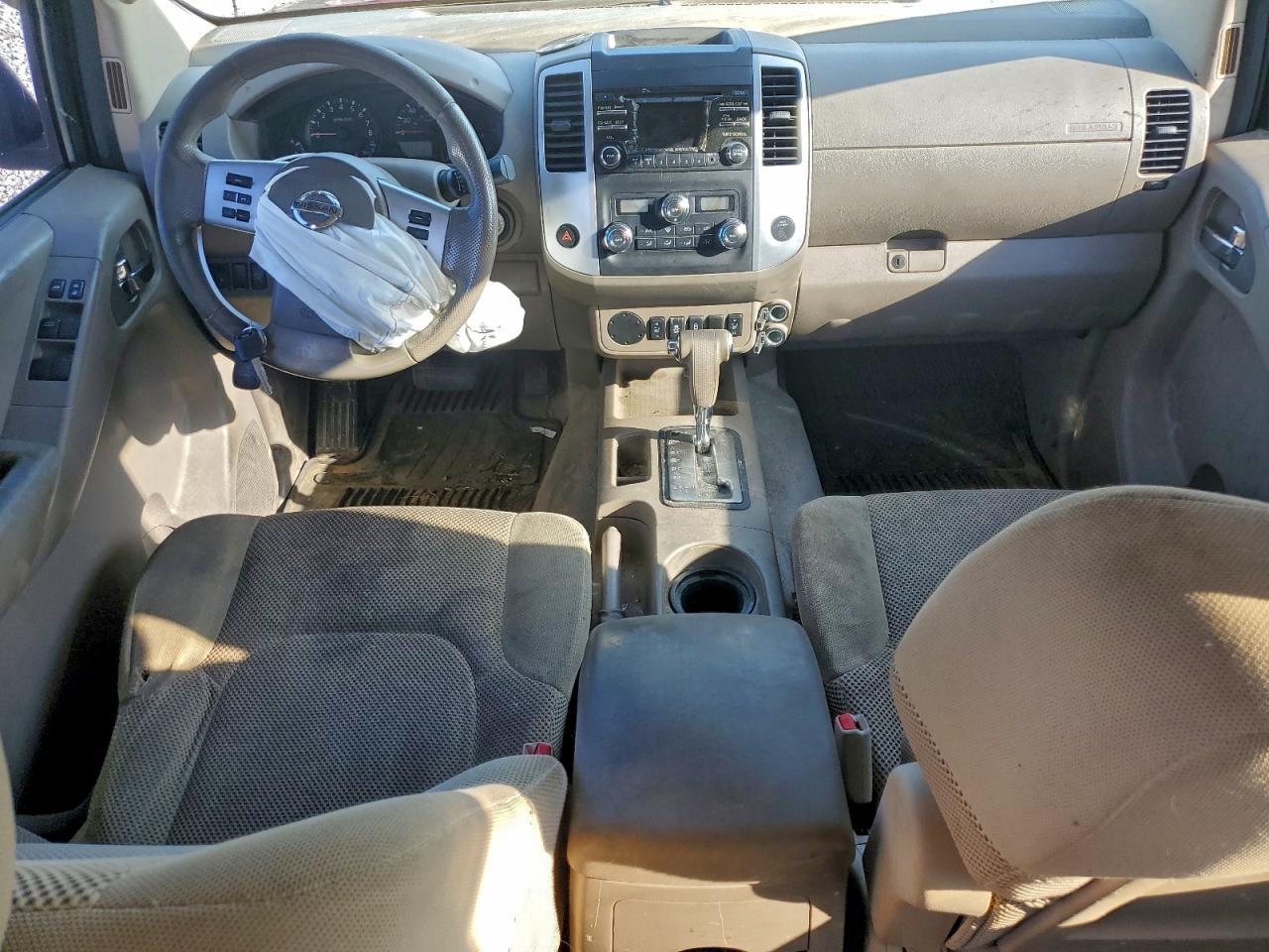 2014 NISSAN Frontier