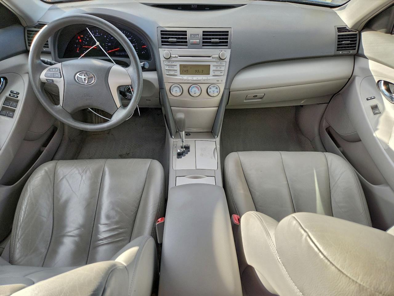 2010 TOYOTA CAMRY