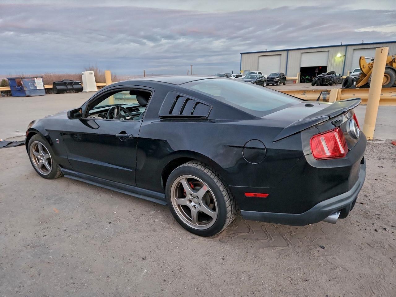 2010 FORD MUSTANG