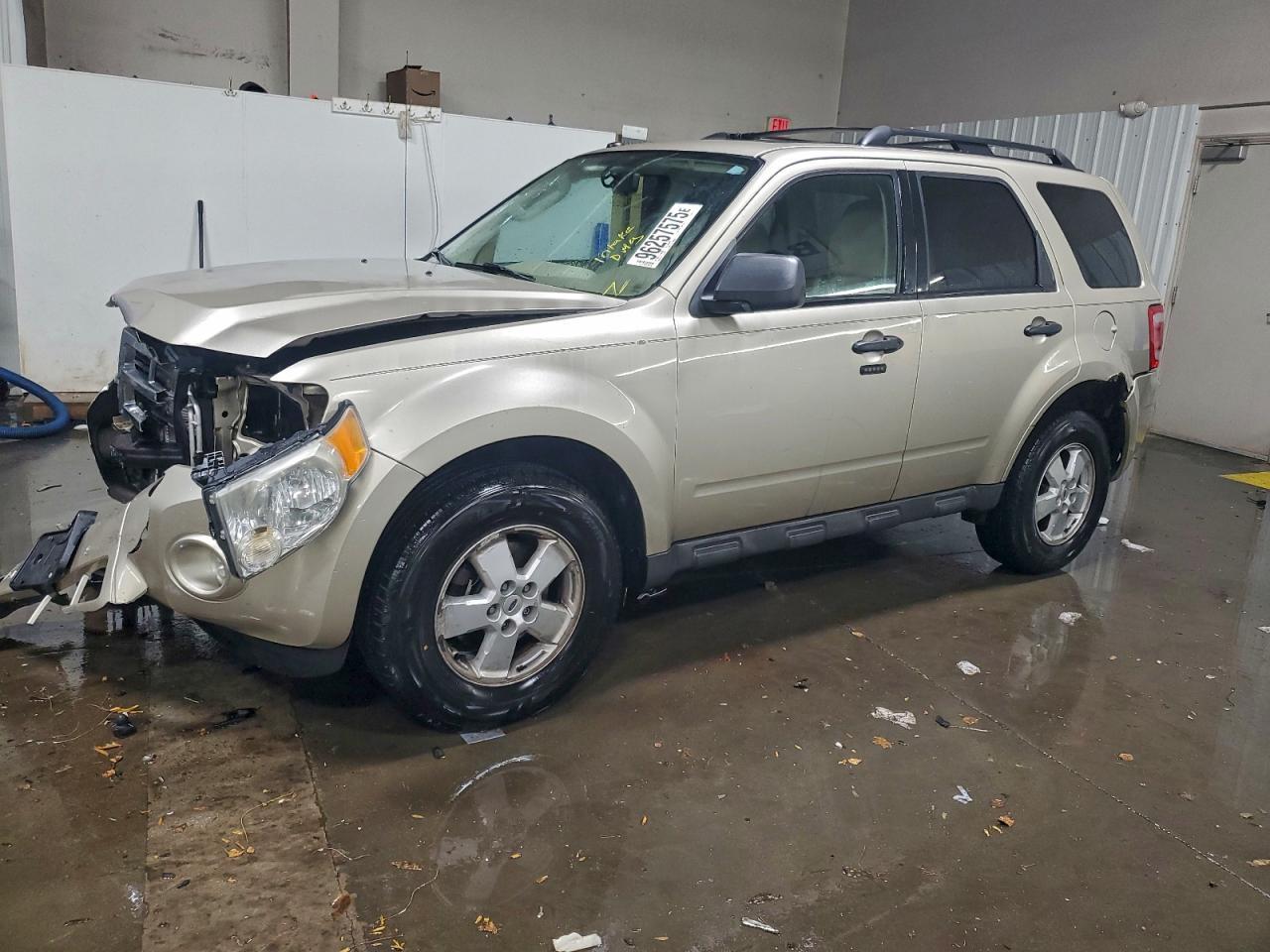 2010 FORD ESCAPE