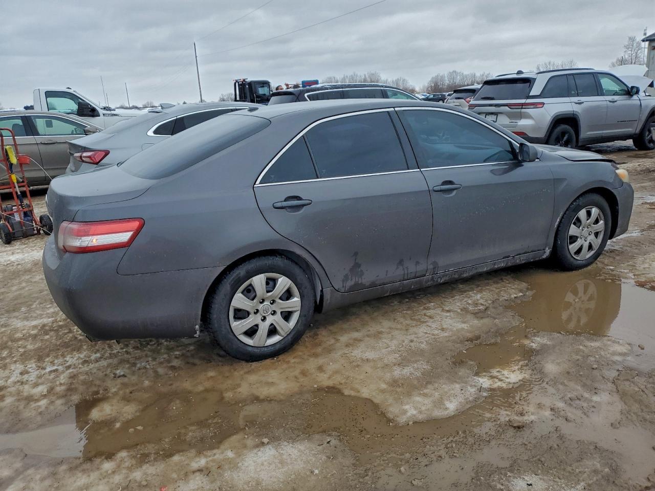 2011 TOYOTA CAMRY