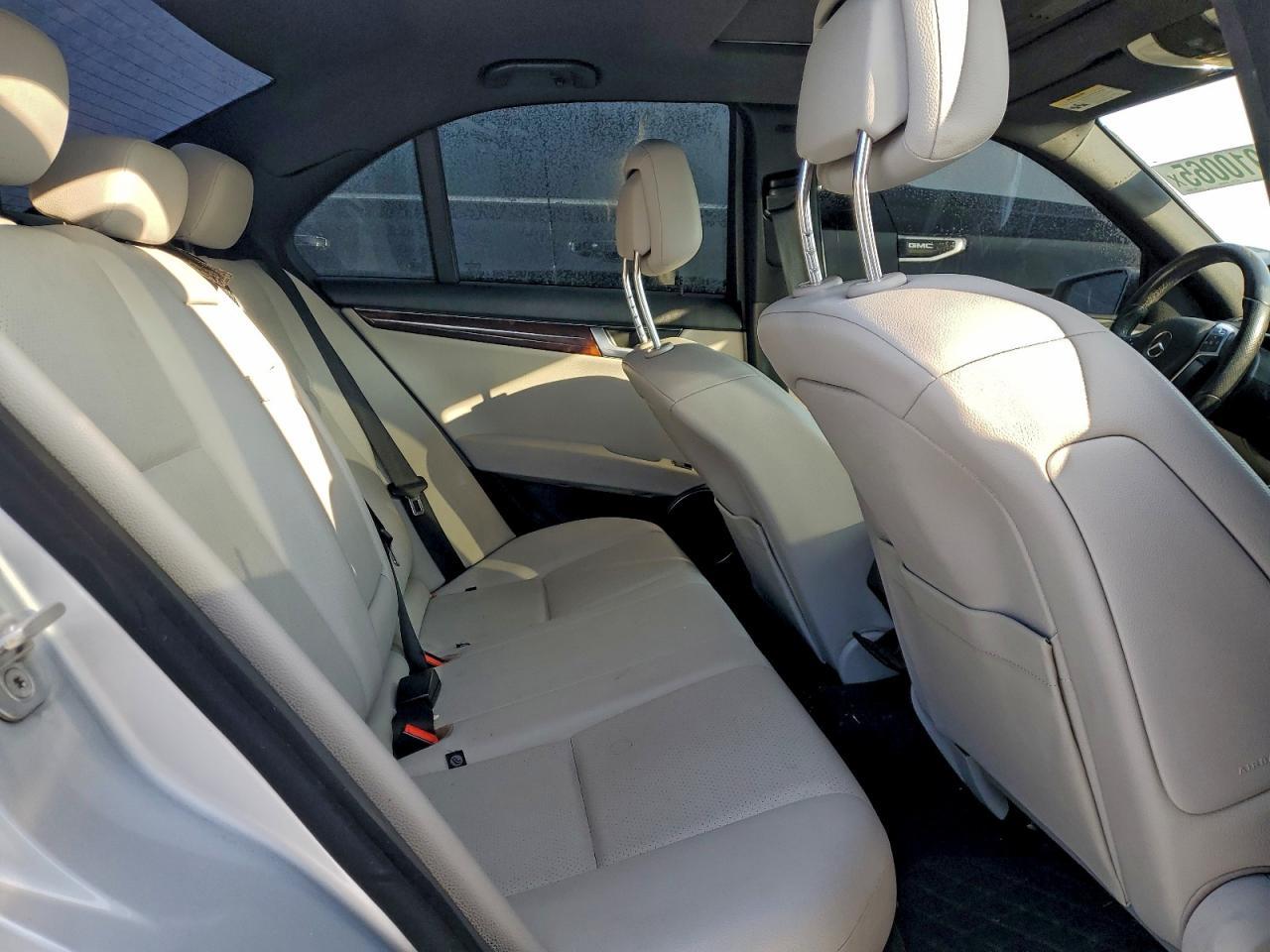 2012 MERCEDES-BENZ C-CLASS