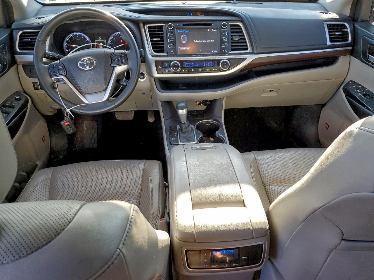 2016 TOYOTA HIGHLANDER