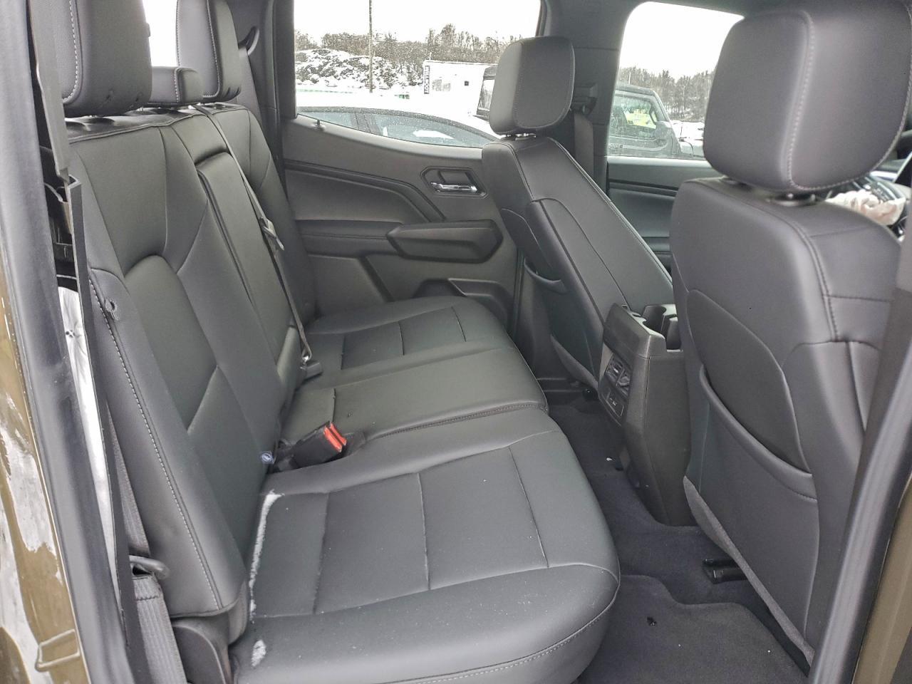2025 GMC CANYON