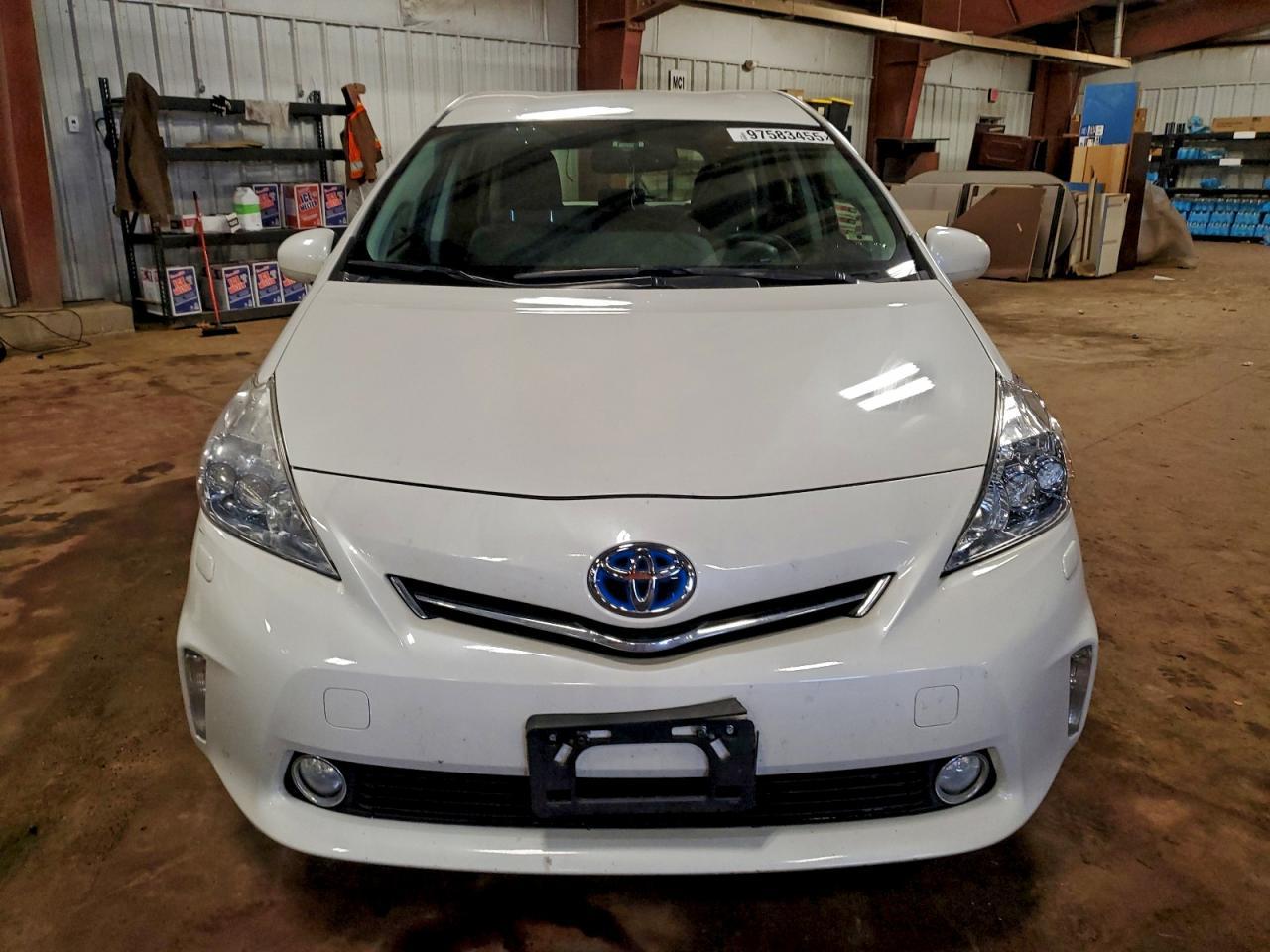 2012 TOYOTA PRIUS V