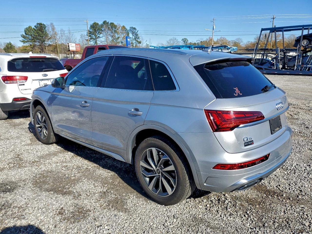 2023 AUDI Q5