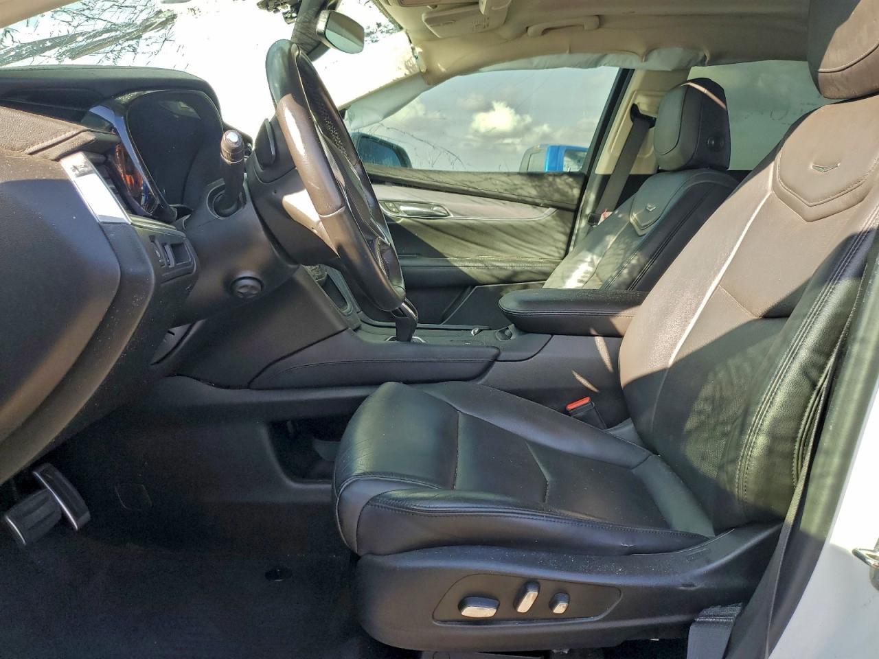 2019 CADILLAC XT5
