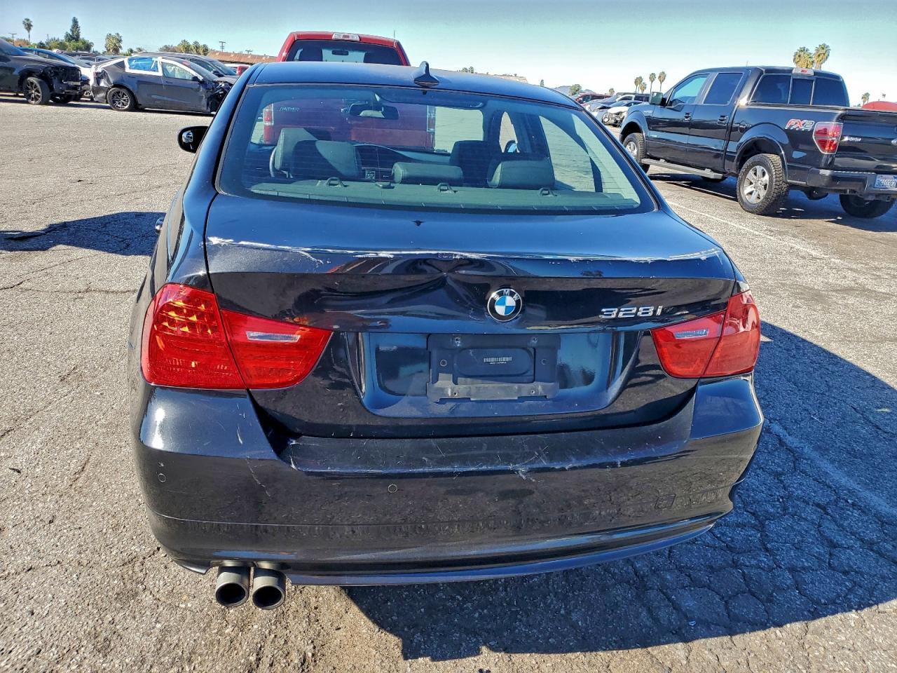 2011 BMW 3 SERIES