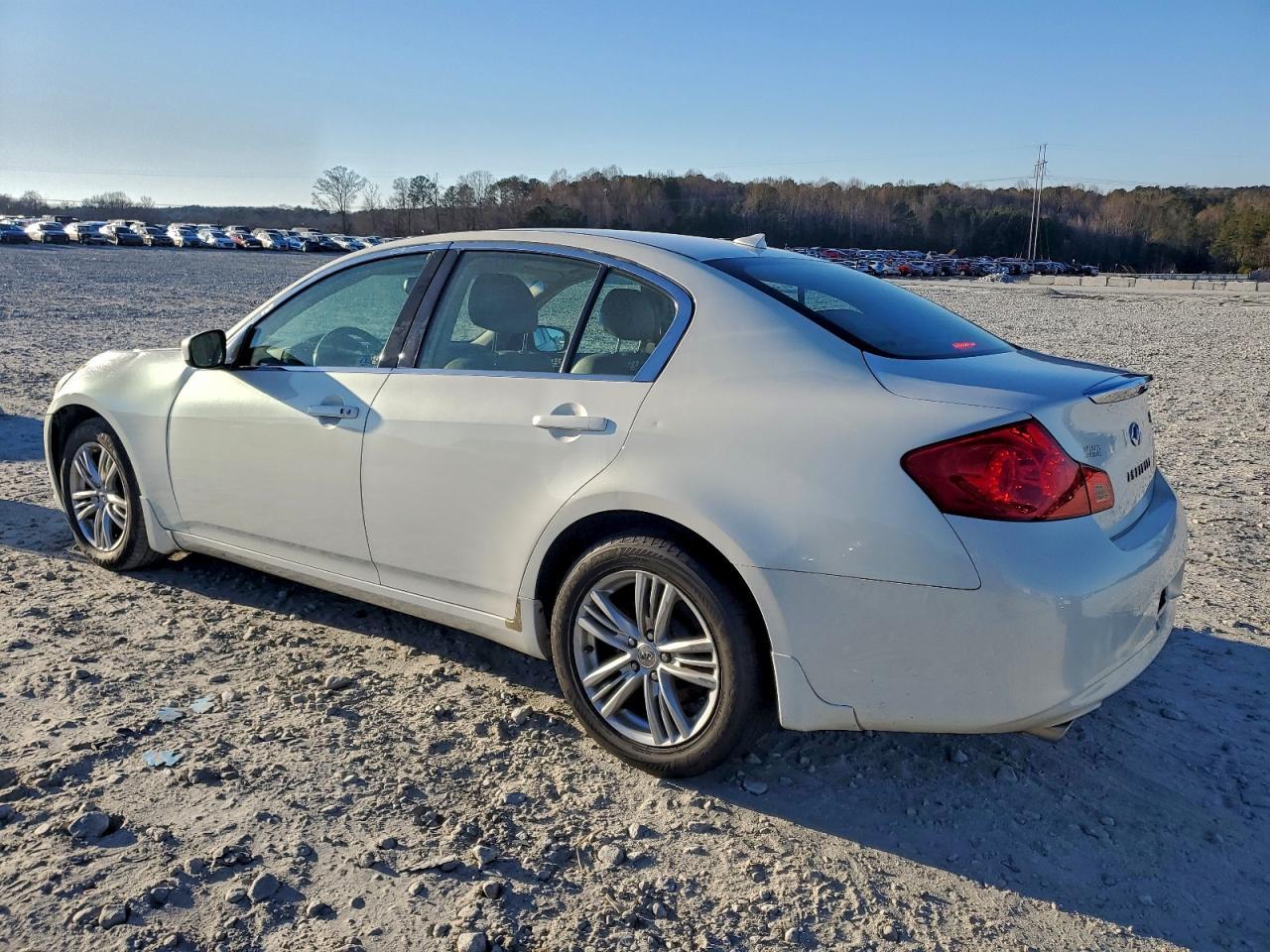 2011 INFINITI G25