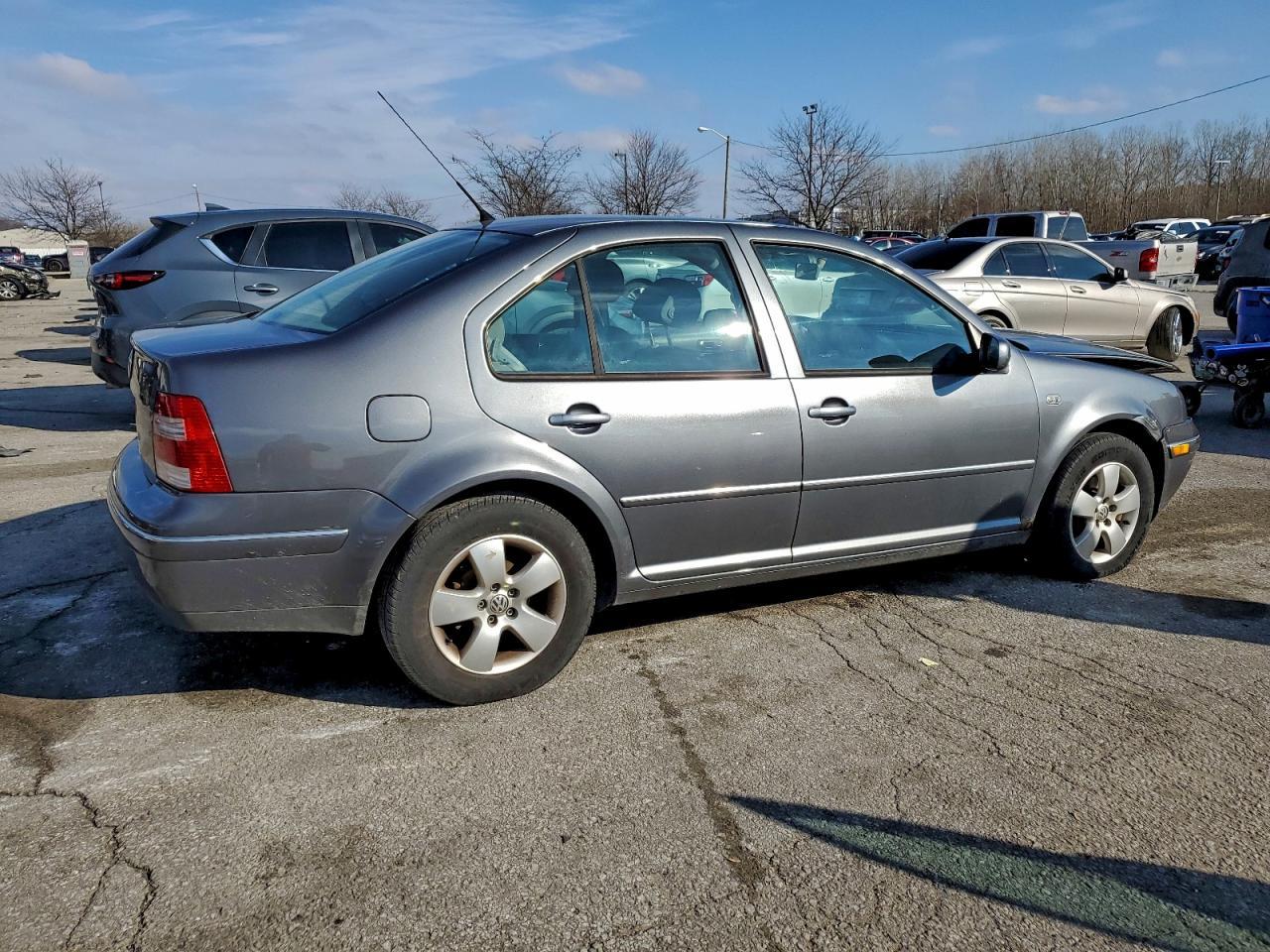 2005 VOLKSWAGEN JETTA