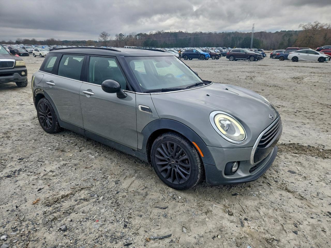 2016 MINI Cooper Clubman