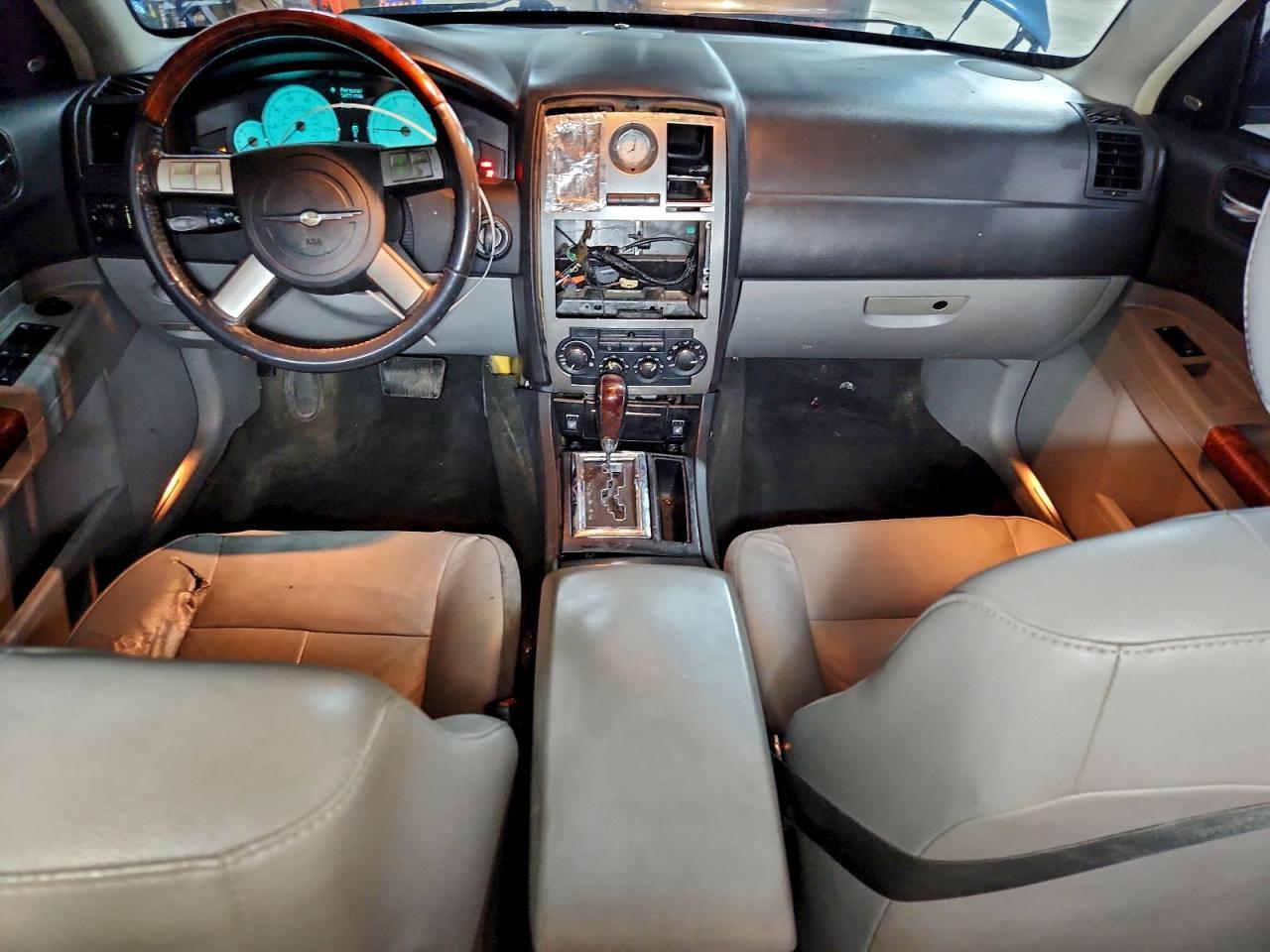 2006 CHRYSLER 300