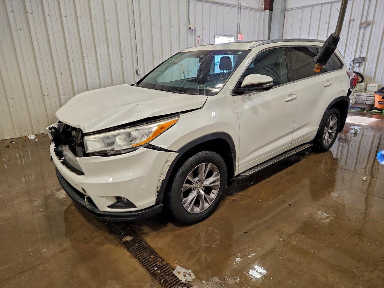 2014 TOYOTA HIGHLANDER