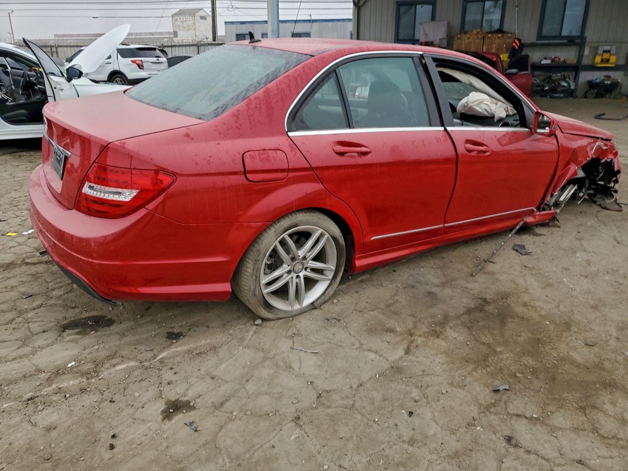 2013 MERCEDES-BENZ C-CLASS