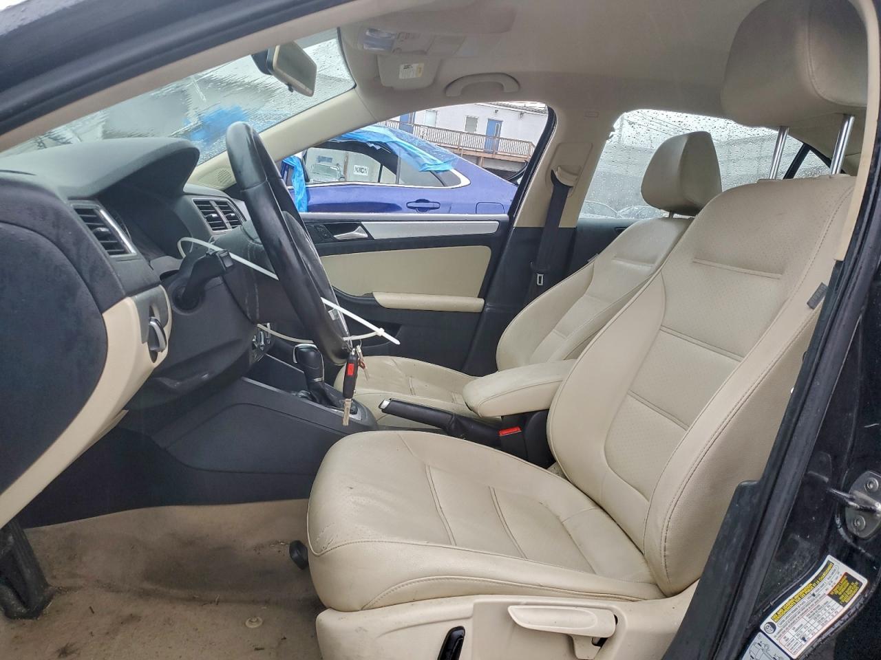 2013 VOLKSWAGEN JETTA