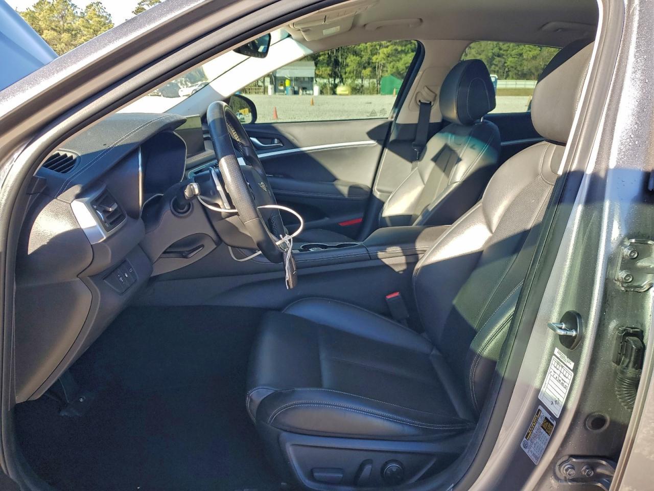 2023 GENESIS G70