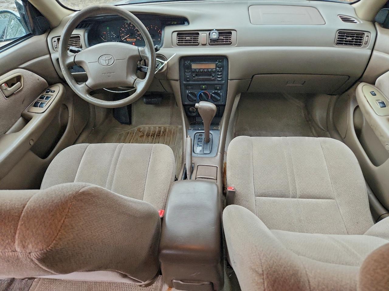 2001 TOYOTA CAMRY