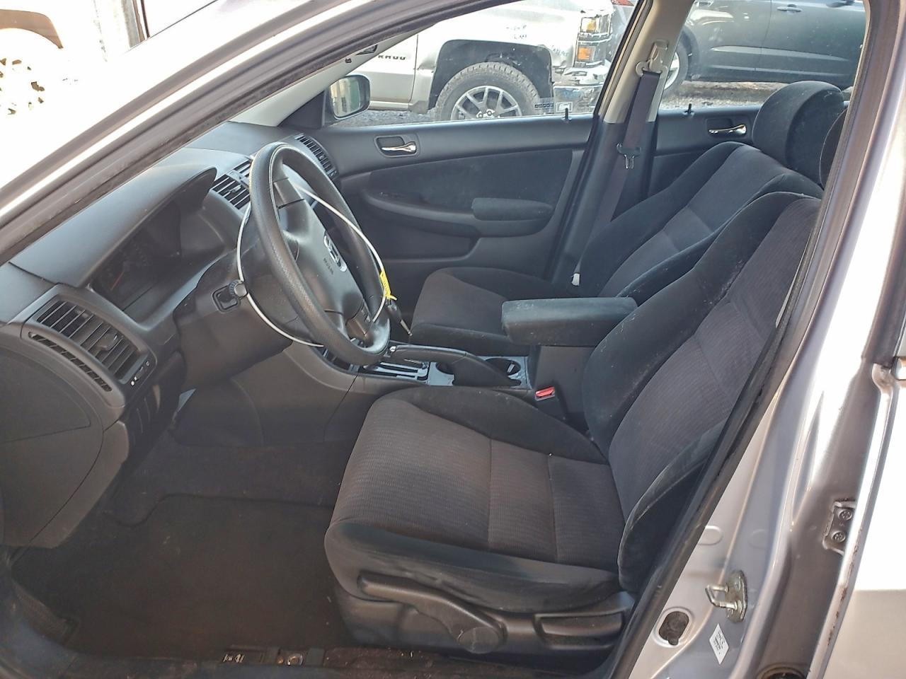 2004 HONDA ACCORD