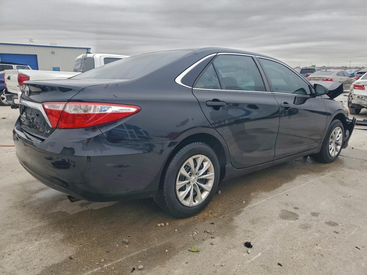 2017 TOYOTA CAMRY