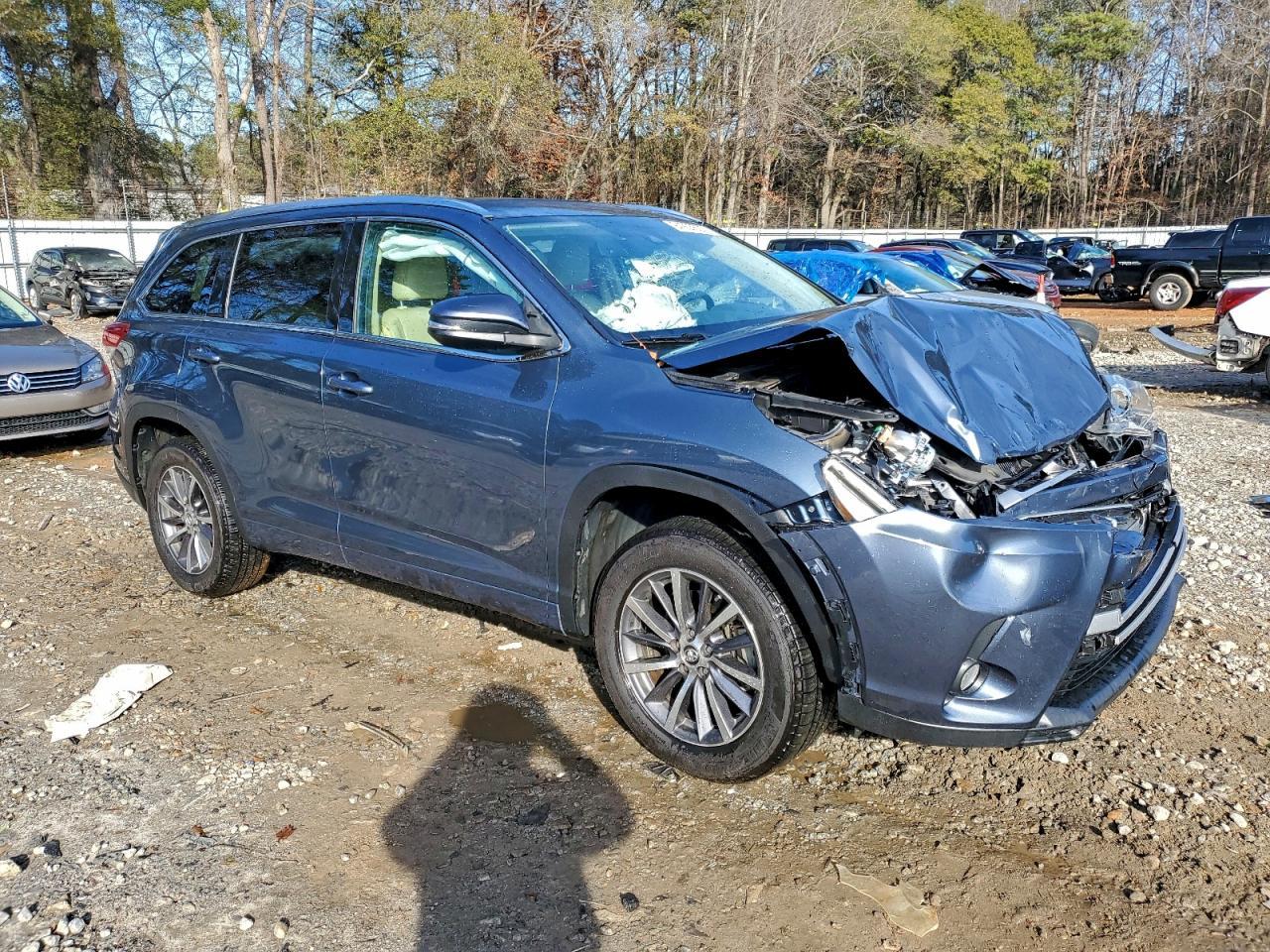 2018 TOYOTA HIGHLANDER