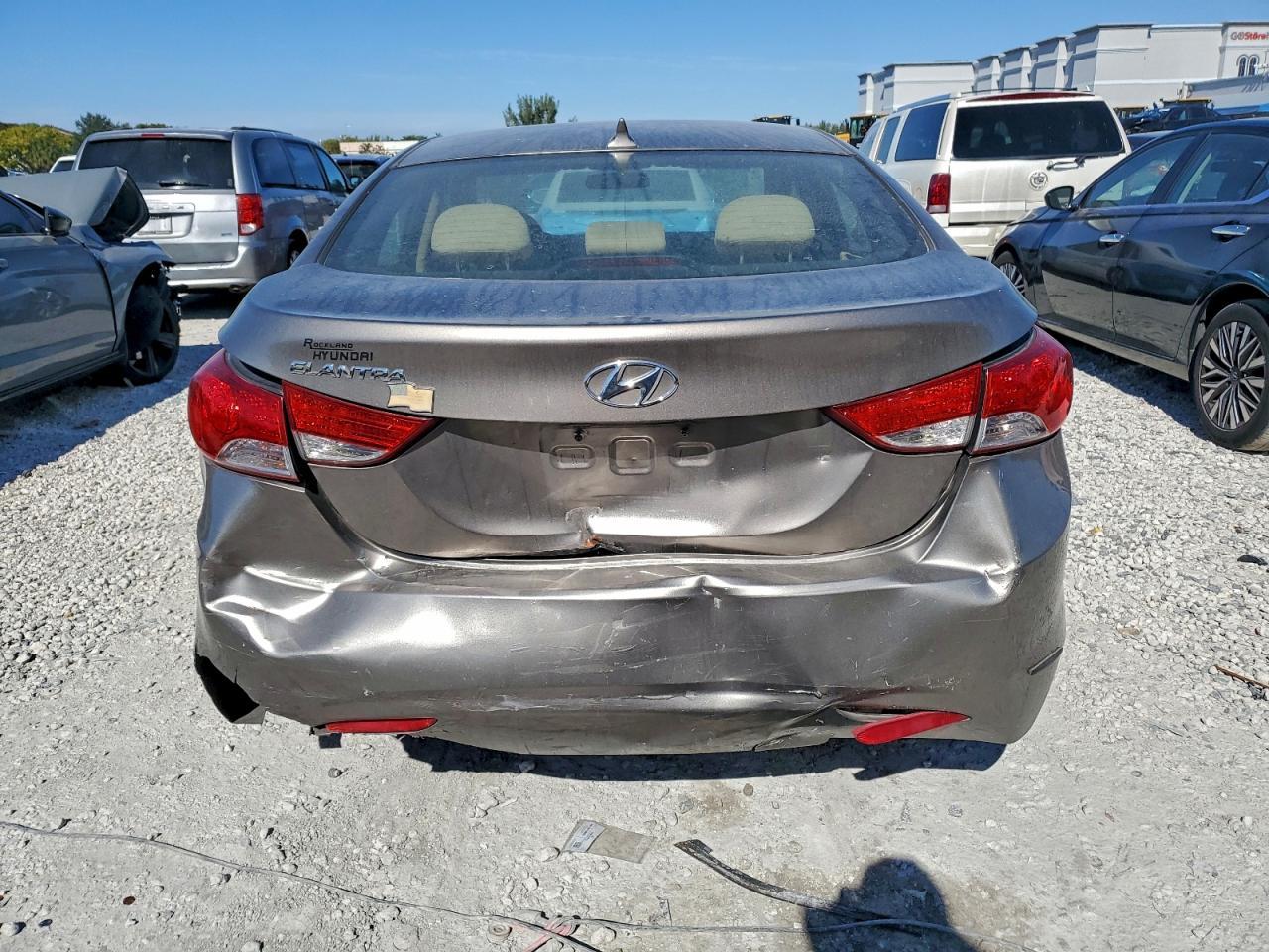 2013 HYUNDAI ELANTRA