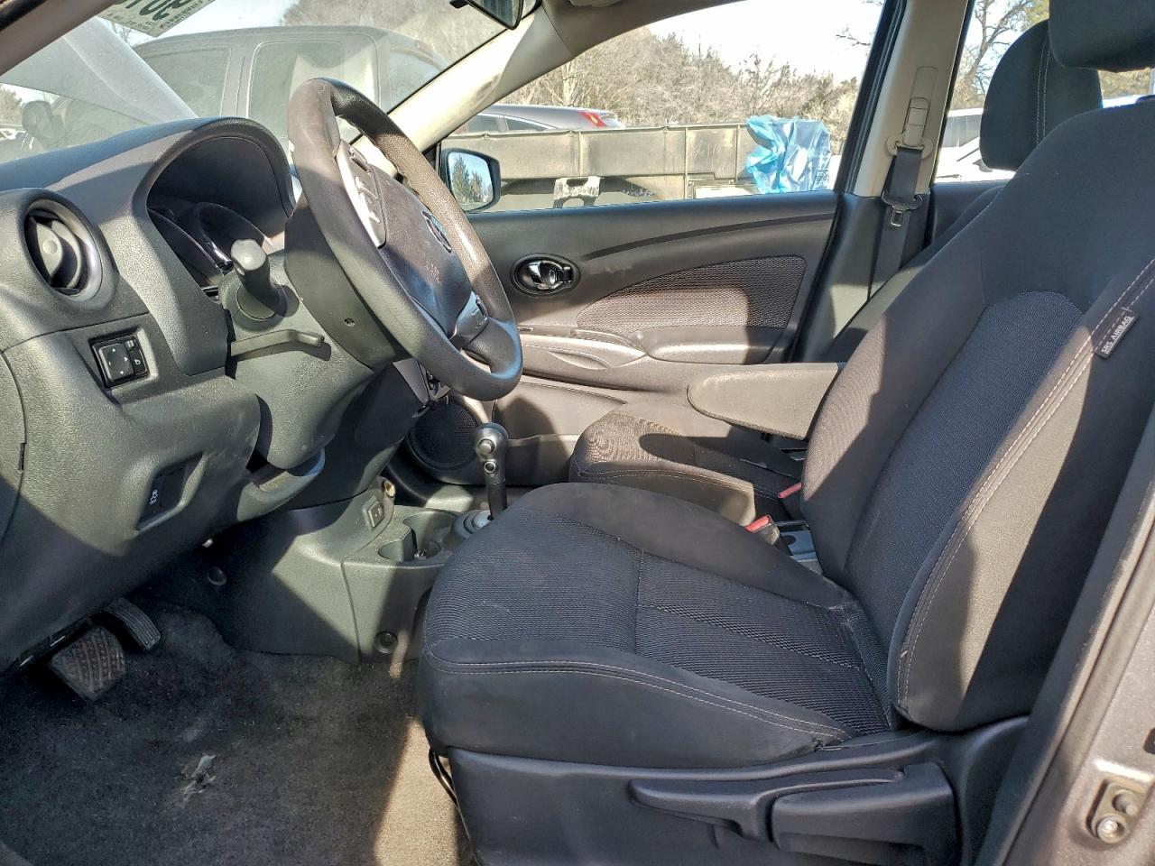 2017 NISSAN VERSA