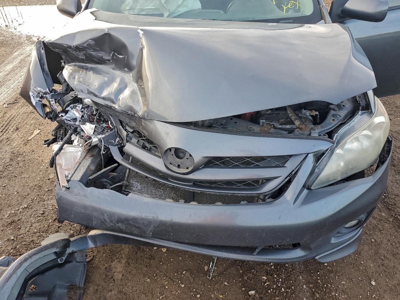 2011 TOYOTA COROLLA