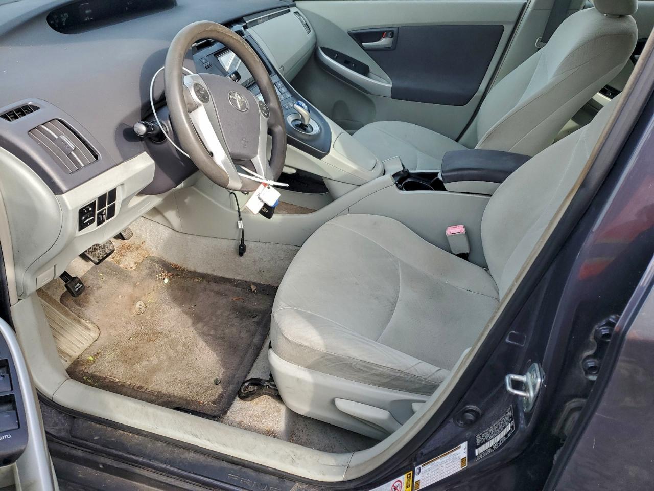 2010 TOYOTA PRIUS