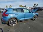 2025 VOLVO XC40