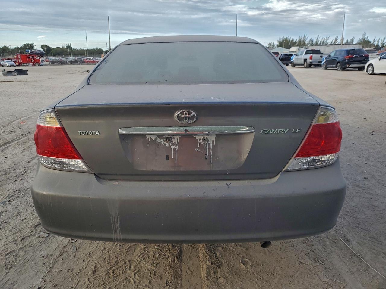 2005 TOYOTA CAMRY