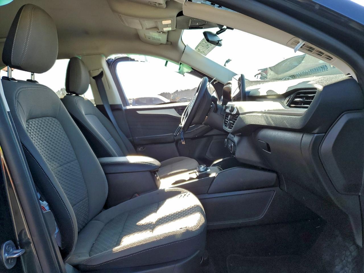 2022 FORD ESCAPE