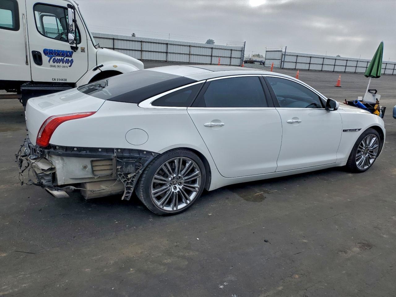 2012 JAGUAR Xj-Series