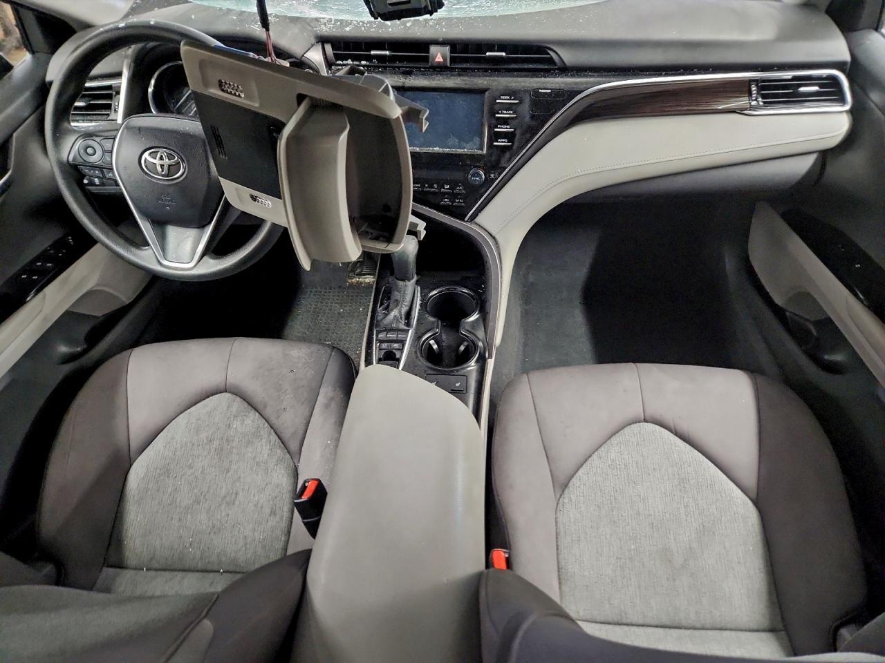 2018 TOYOTA CAMRY