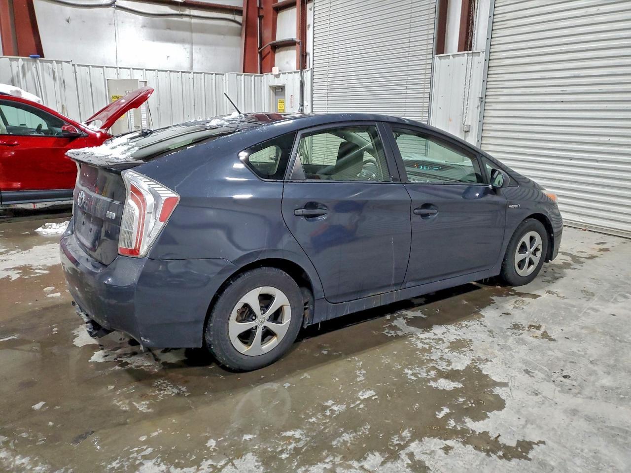 2015 TOYOTA PRIUS