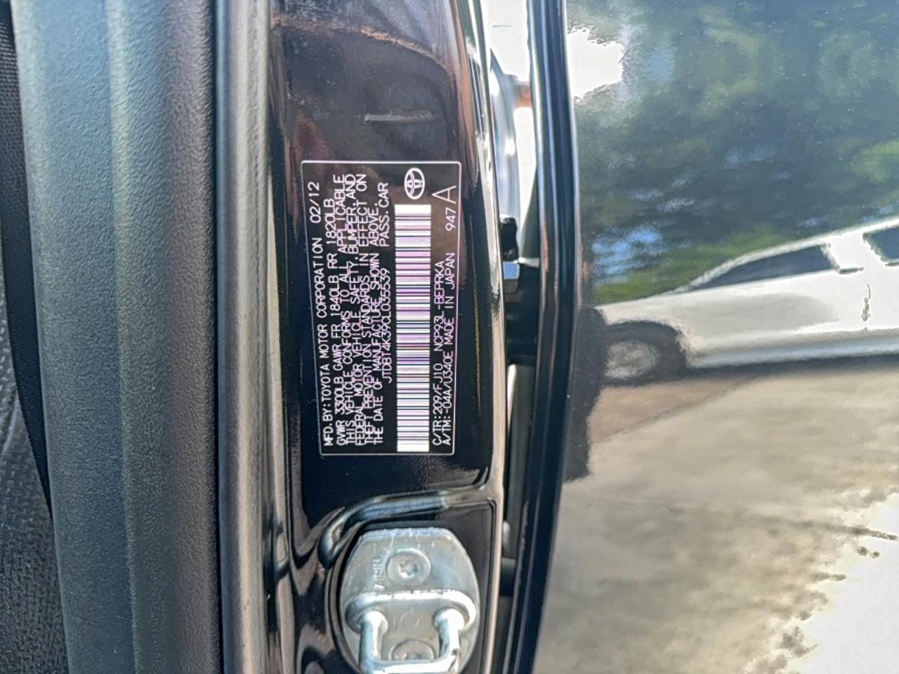 2012 TOYOTA YARIS