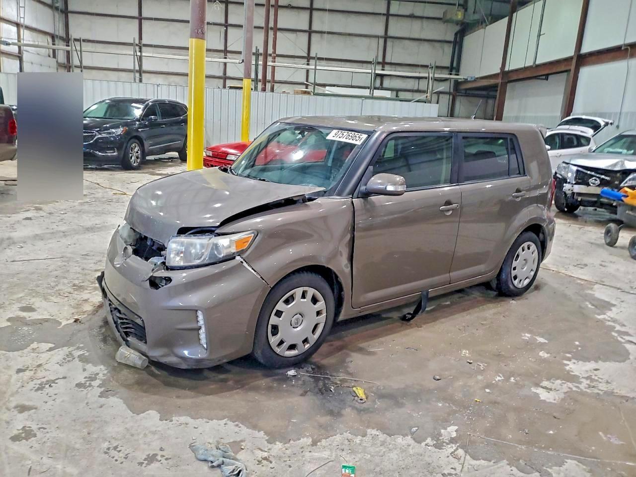 2013 SCION xB
