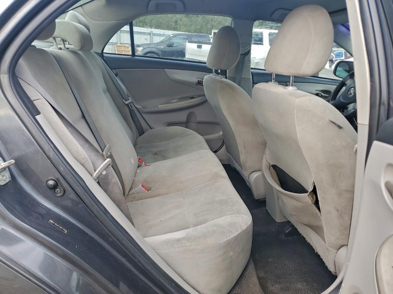2011 TOYOTA COROLLA