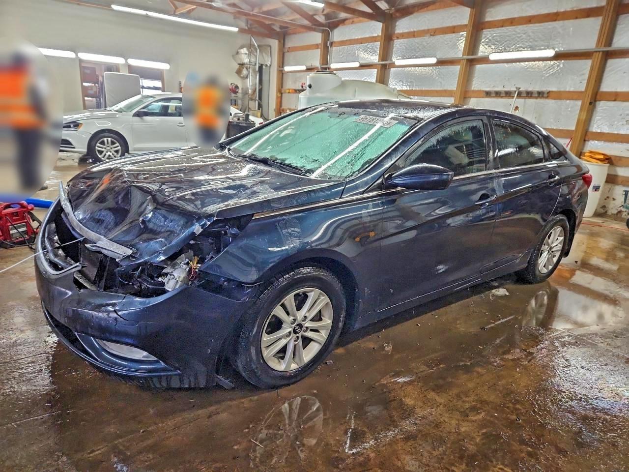 2013 HYUNDAI SONATA