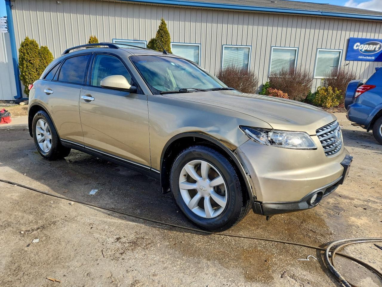 2005 INFINITI FX35