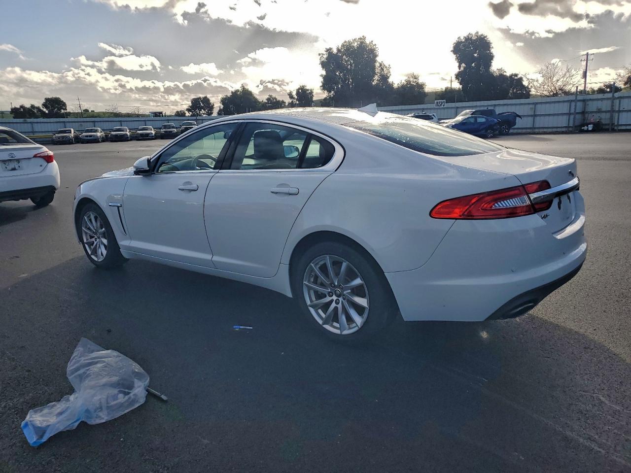 2013 JAGUAR XF