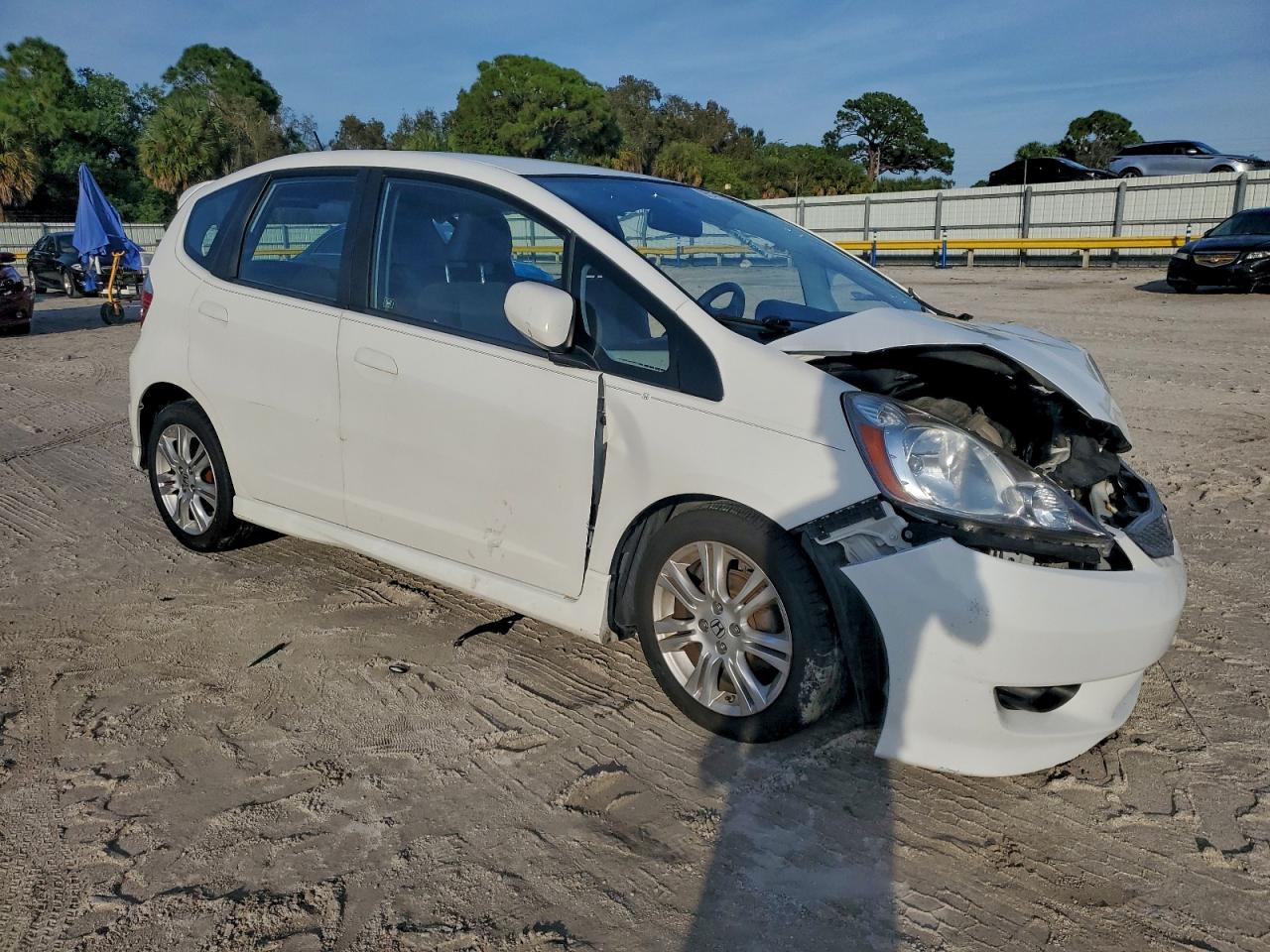 2011 HONDA FIT