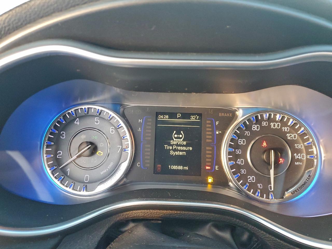 2015 CHRYSLER 200