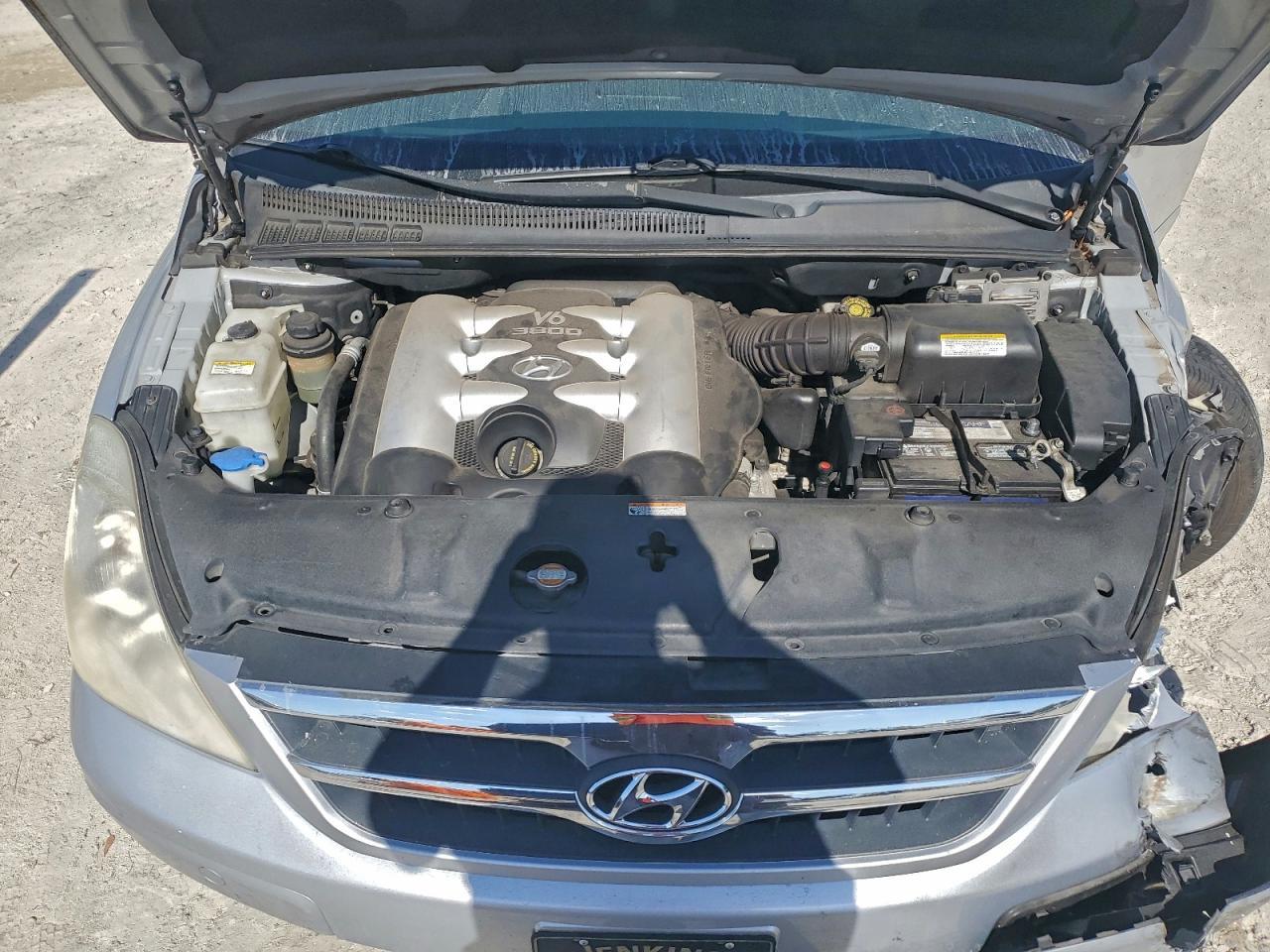 2007 HYUNDAI Entourage