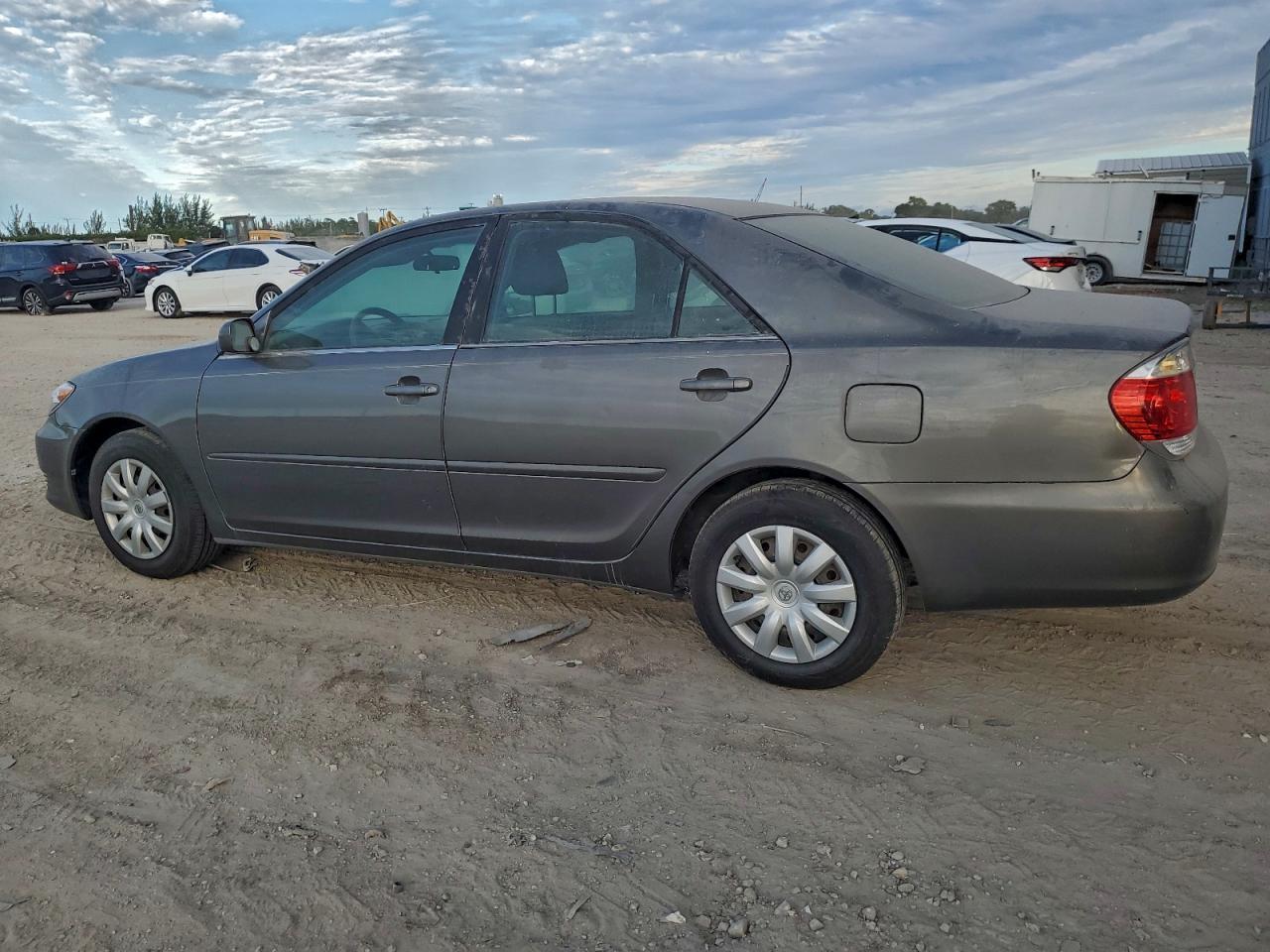2005 TOYOTA CAMRY